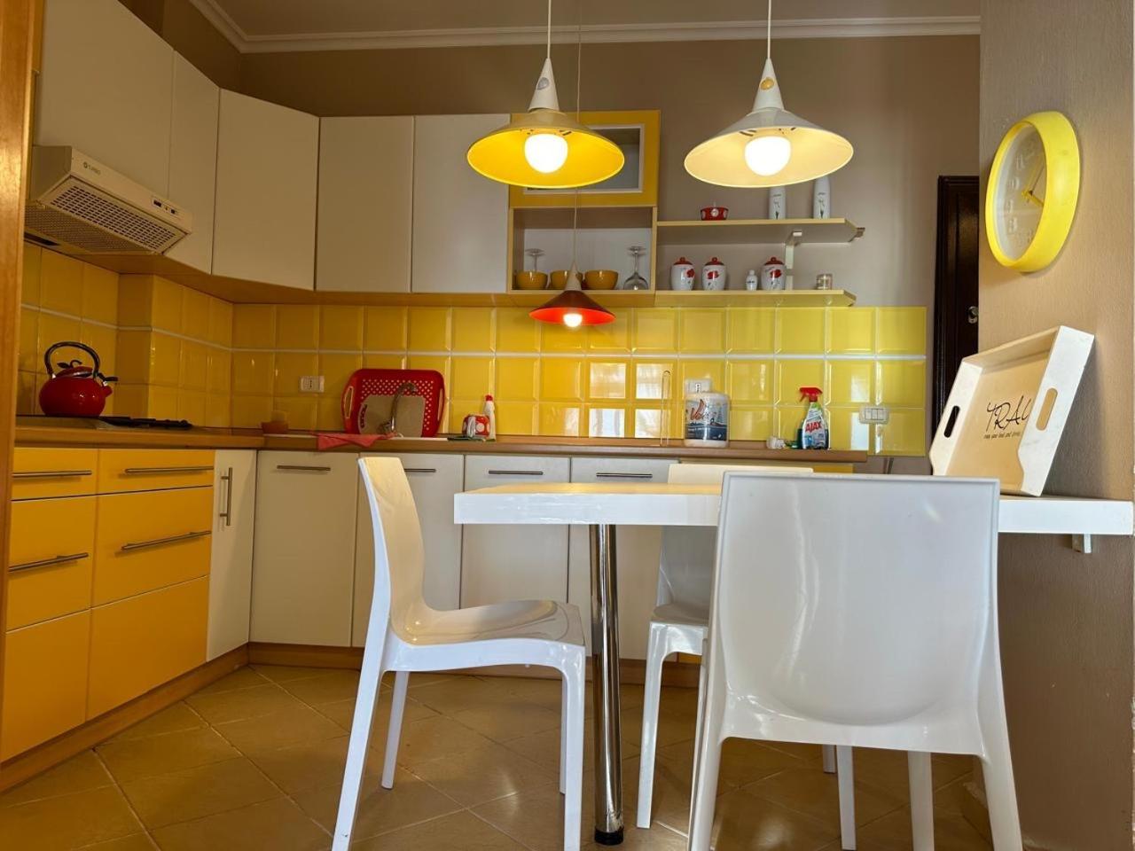 Beach View! Seaside Apartment Durres Exterior photo
